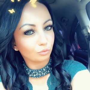 Meet your Posher, Anna